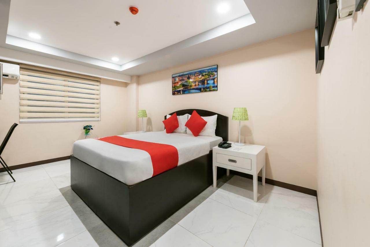 Oyo 171 Amore Hotel Muntinlupa City Zewnętrze zdjęcie